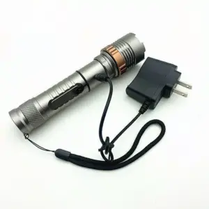 Outdoor T6 LED Zaklamp - 500LM, 5 Lichtmodi, Roterende Zoom, Sterk Licht